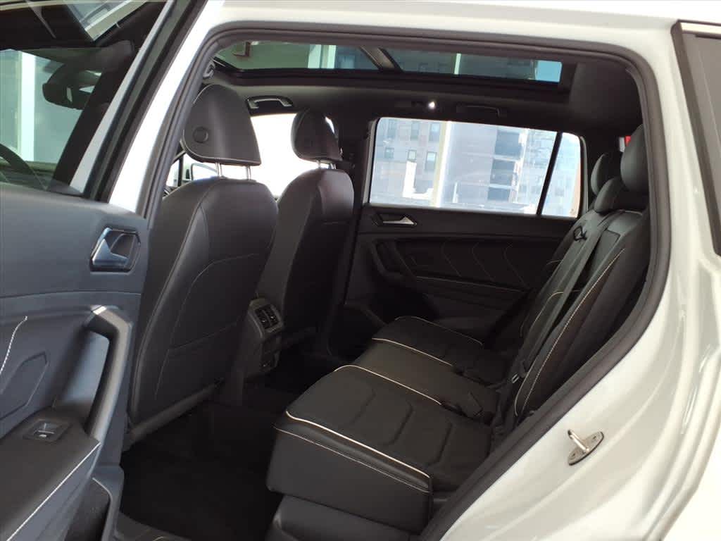 2022 Volkswagen Tiguan 2.0T SEL R-Line 4MOTION