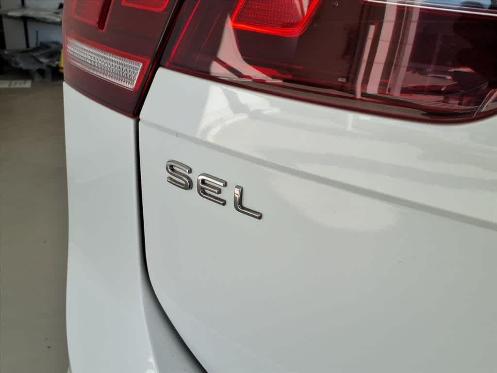 2022 Volkswagen Tiguan 2.0T SEL R-Line 4MOTION