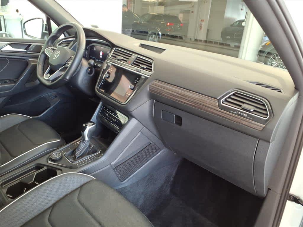 2022 Volkswagen Tiguan 2.0T SEL R-Line 4MOTION