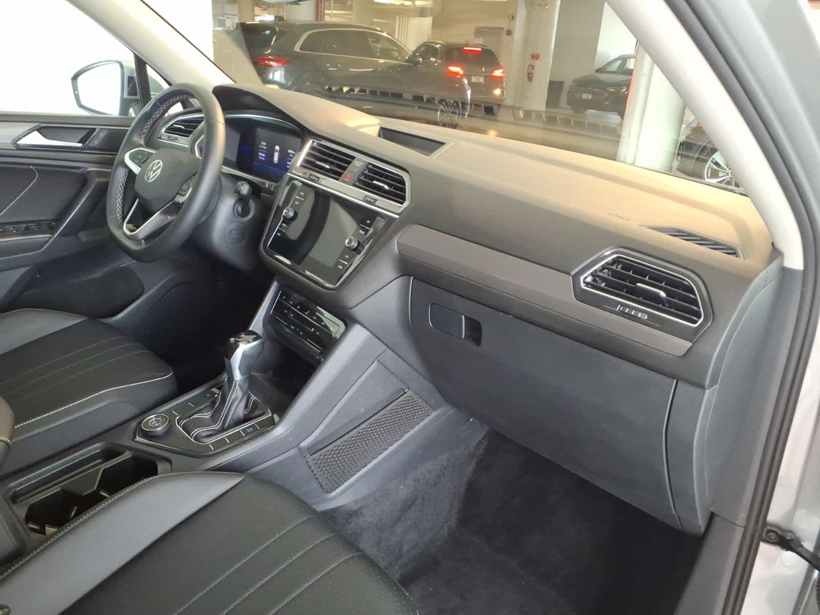 2023 Volkswagen Tiguan 2.0T SE 4MOTION