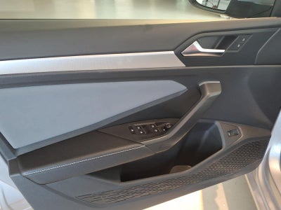 2026 Volkswagen Jetta SE Auto