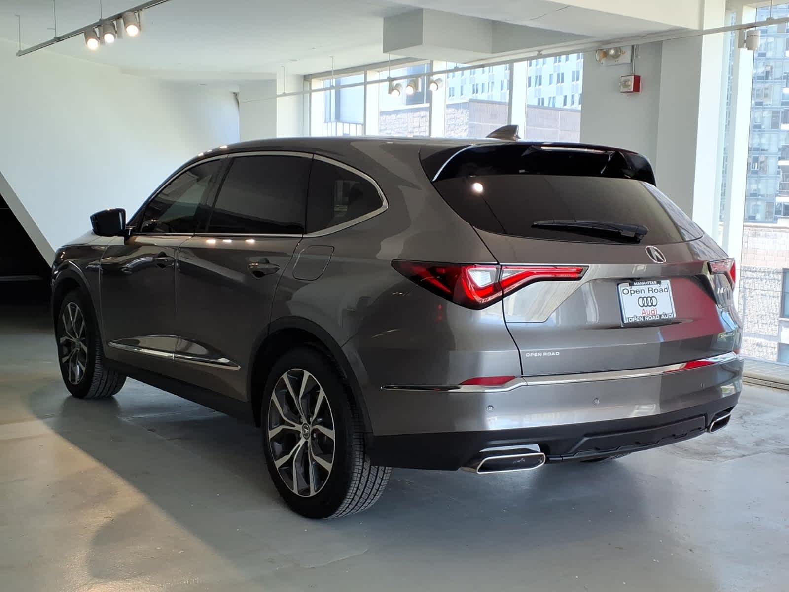 2024 Acura MDX SH-AWD w/Technology Package