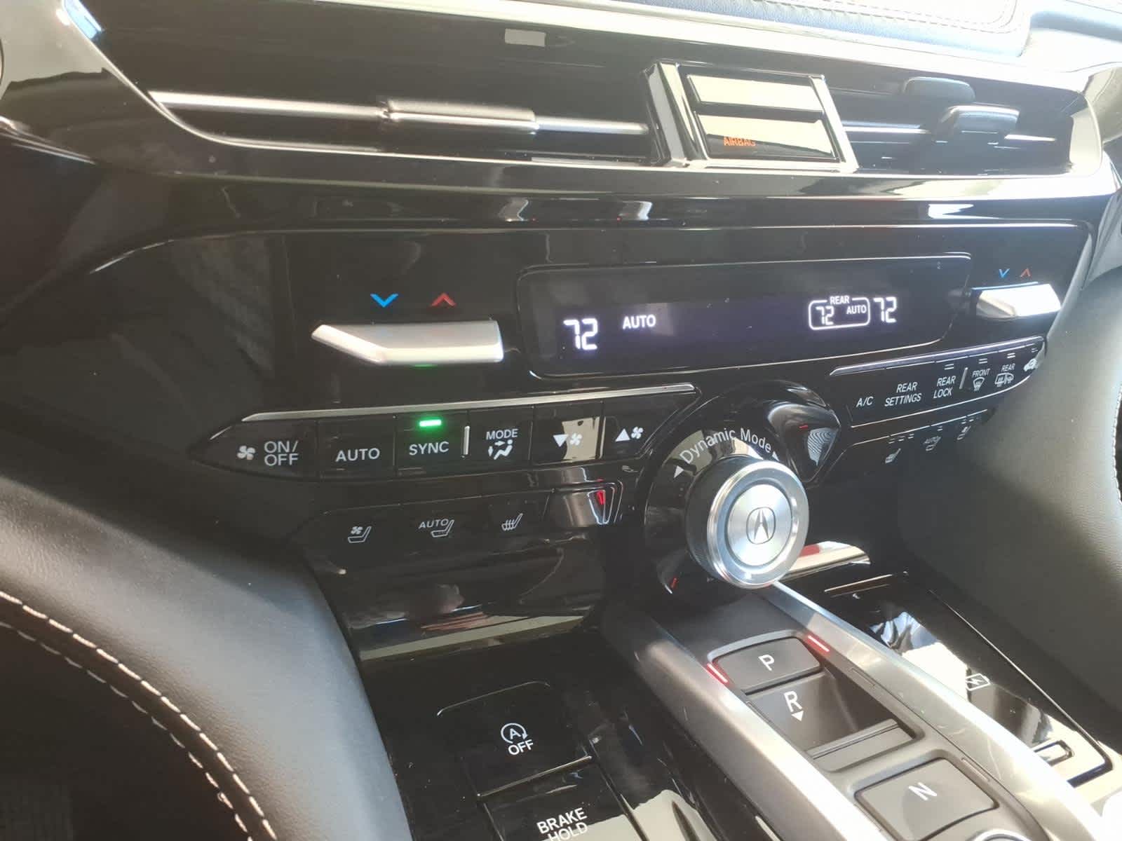 2024 Acura MDX SH-AWD w/Advance Package