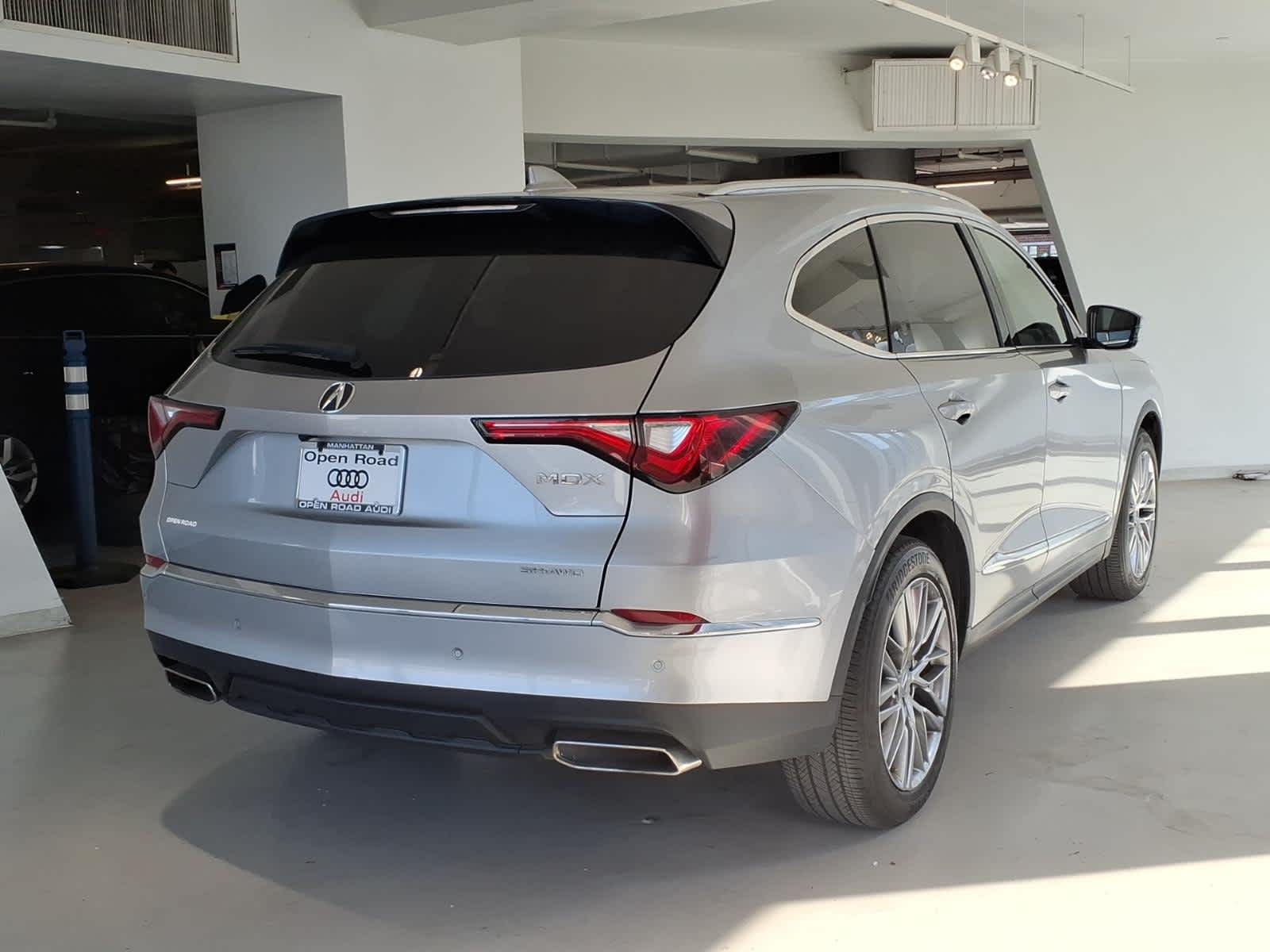 2024 Acura MDX SH-AWD w/Advance Package