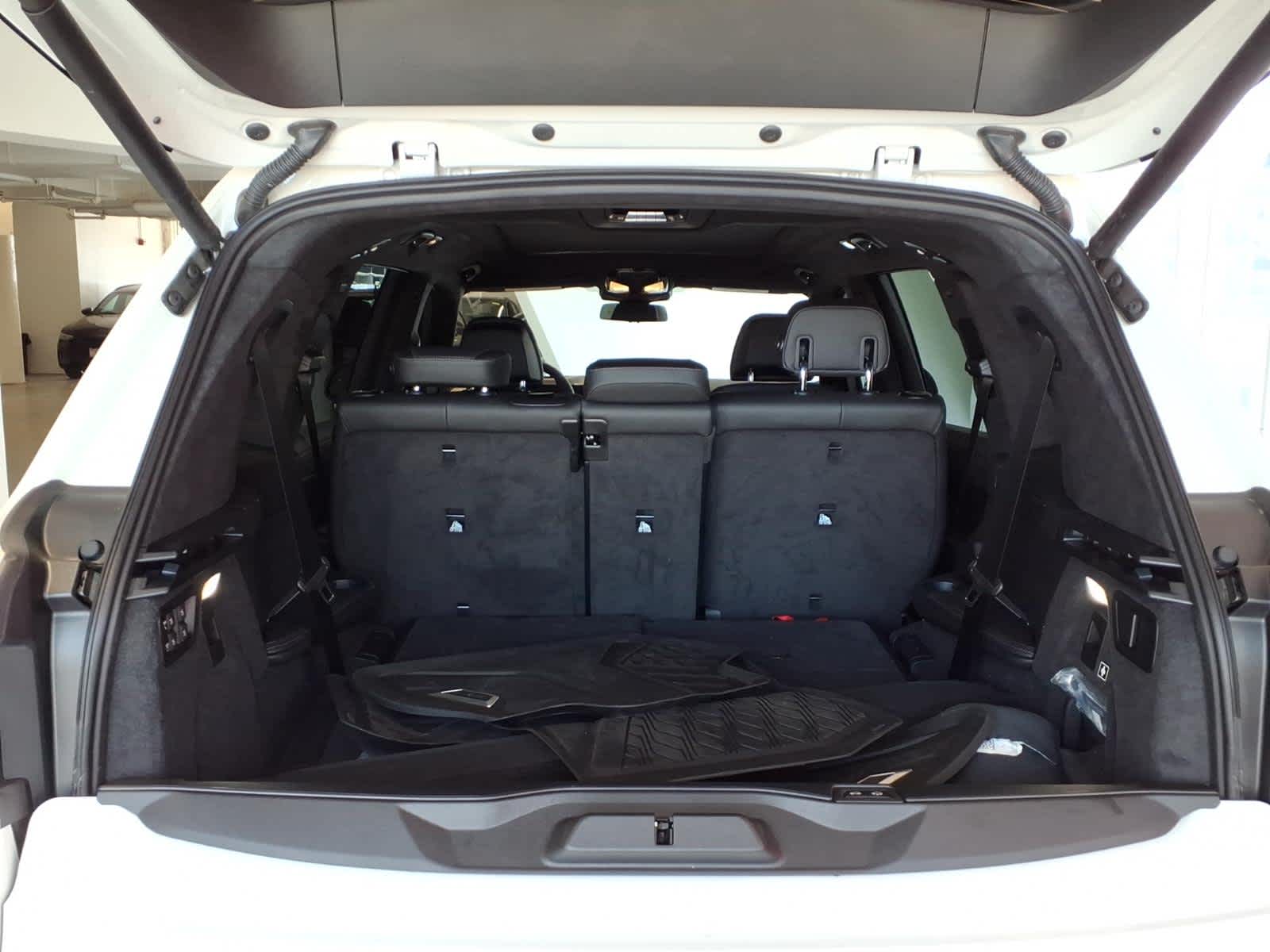 2026 BMW X7 xDrive40i Sports Activity Vehicle