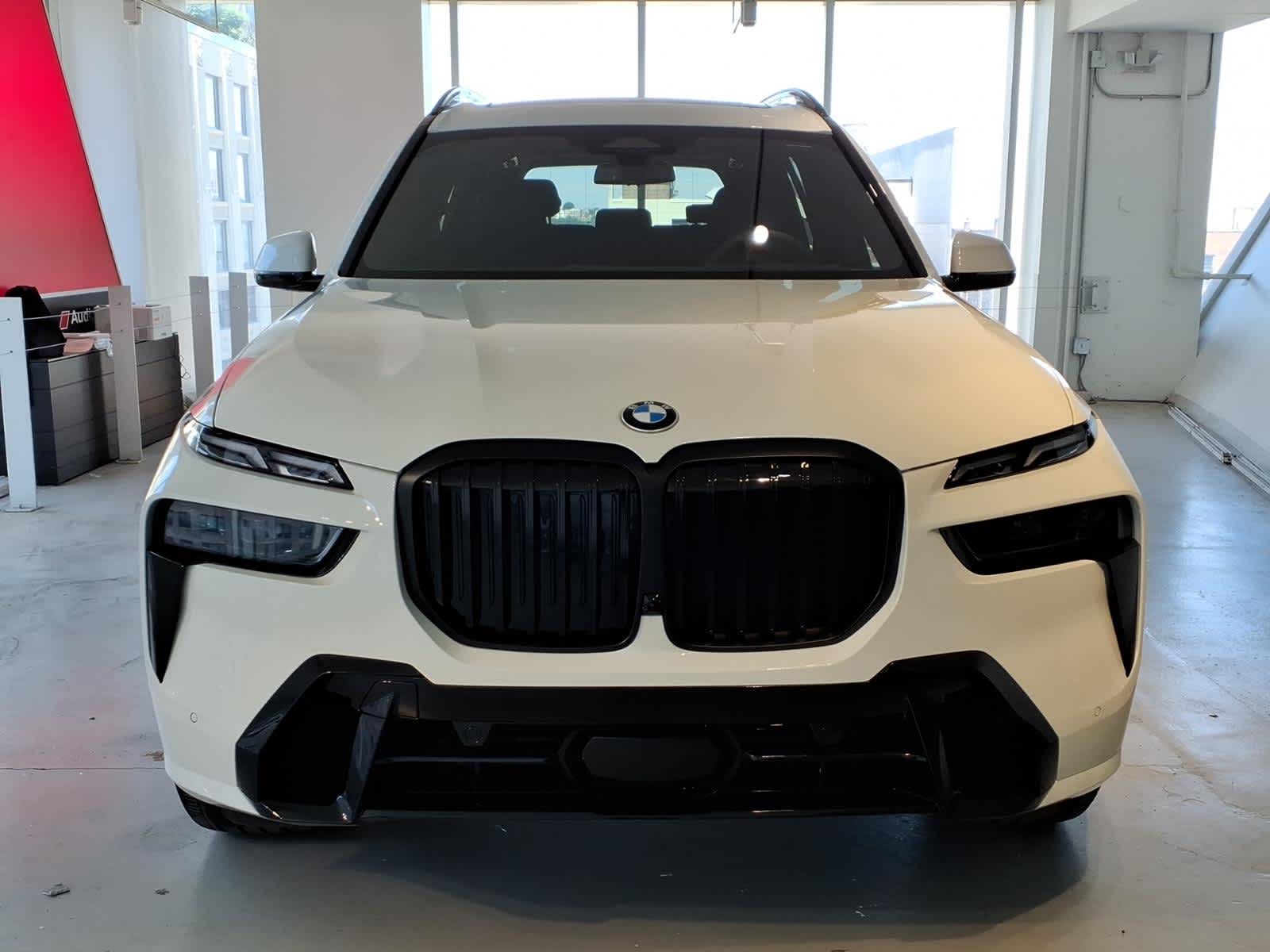 2026 BMW X7 xDrive40i Sports Activity Vehicle