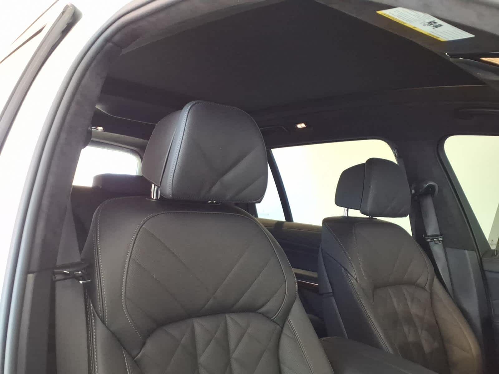 2026 BMW X7 xDrive40i Sports Activity Vehicle