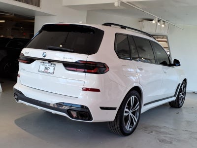 2026 BMW X7 xDrive40i Sports Activity Vehicle