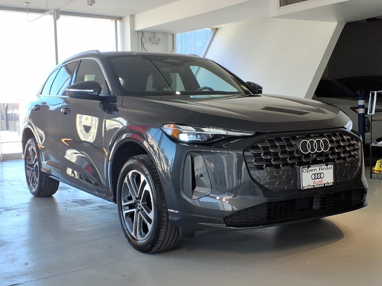 2025 Audi Q5 Premium 2.0 TFSI quattro