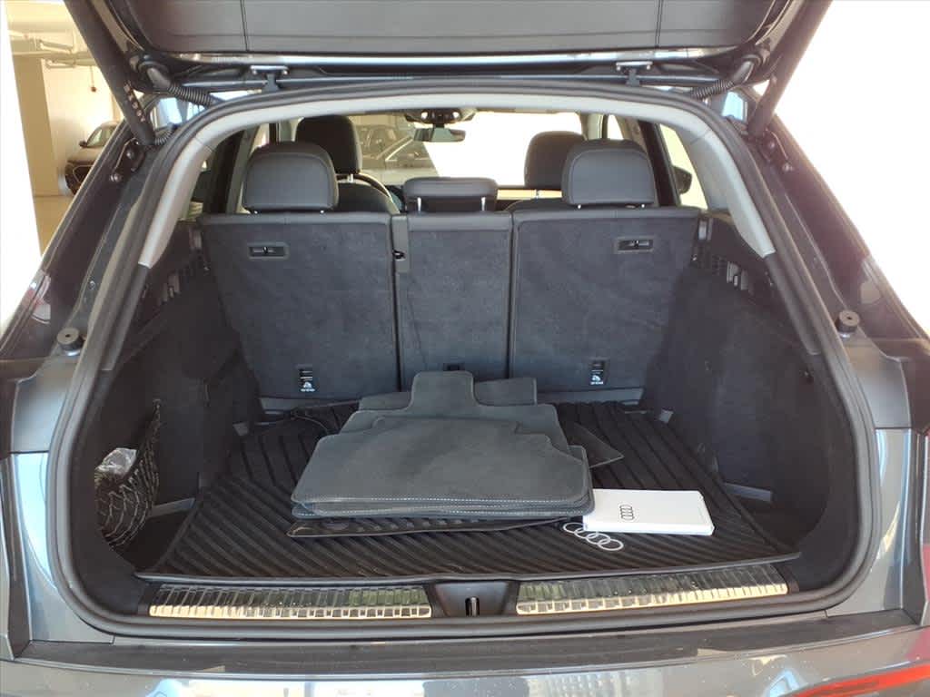 2025 Audi Q5 Premium 2.0 TFSI quattro