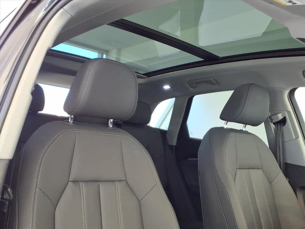 2025 Audi Q5 Premium 2.0 TFSI quattro