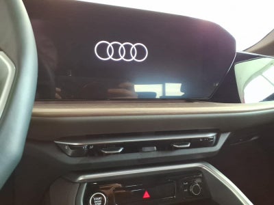2025 Audi Q5 Premium 2.0 TFSI quattro