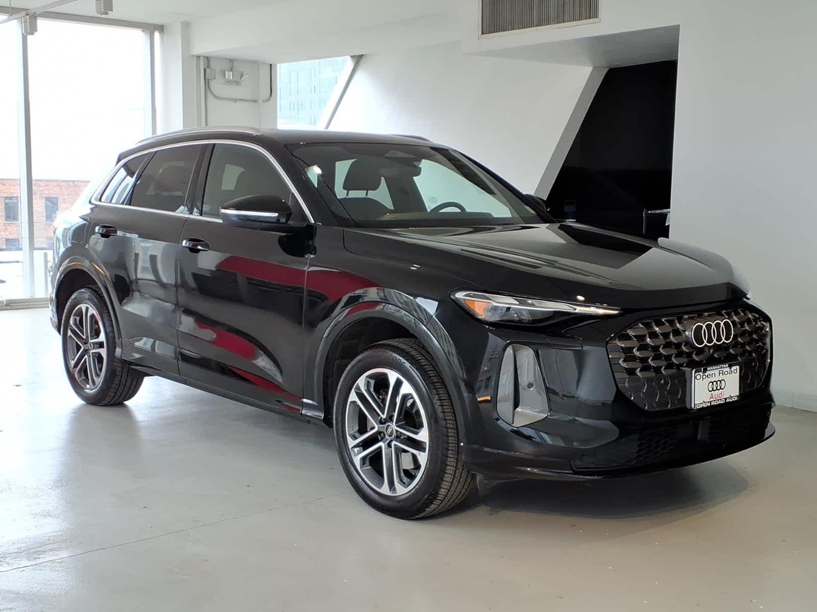 2025 Audi Q5 Premium 2.0 TFSI quattro