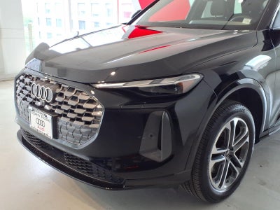 2025 Audi Q5 Premium 2.0 TFSI quattro