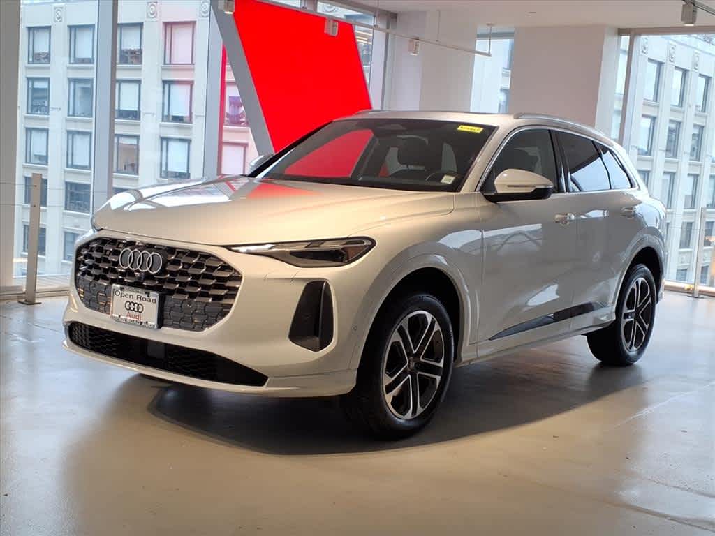 2025 Audi Q5 Premium 2.0 TFSI quattro