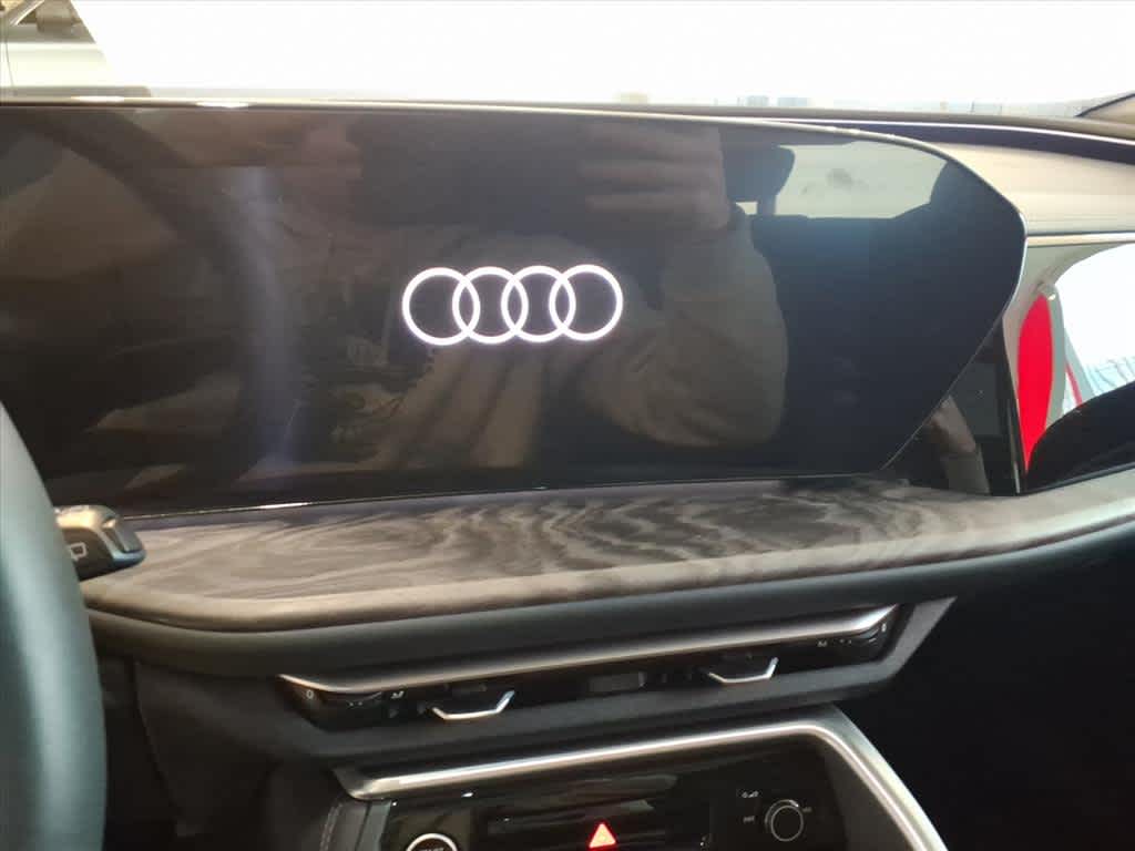 2025 Audi Q5 Premium 2.0 TFSI quattro