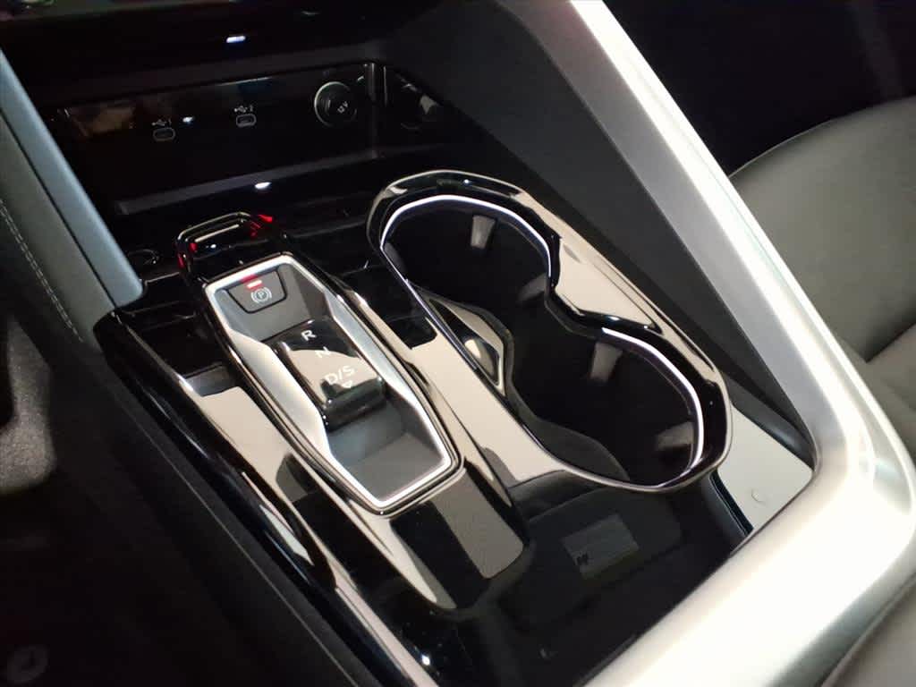 2025 Audi Q5 Premium 2.0 TFSI quattro