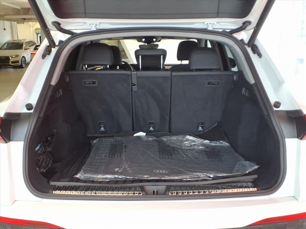 2025 Audi Q5 Premium 2.0 TFSI quattro