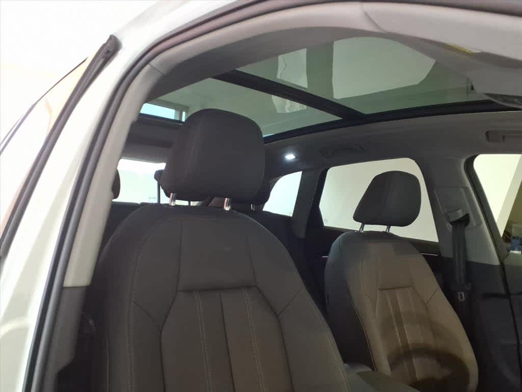 2025 Audi Q5 Premium 2.0 TFSI quattro