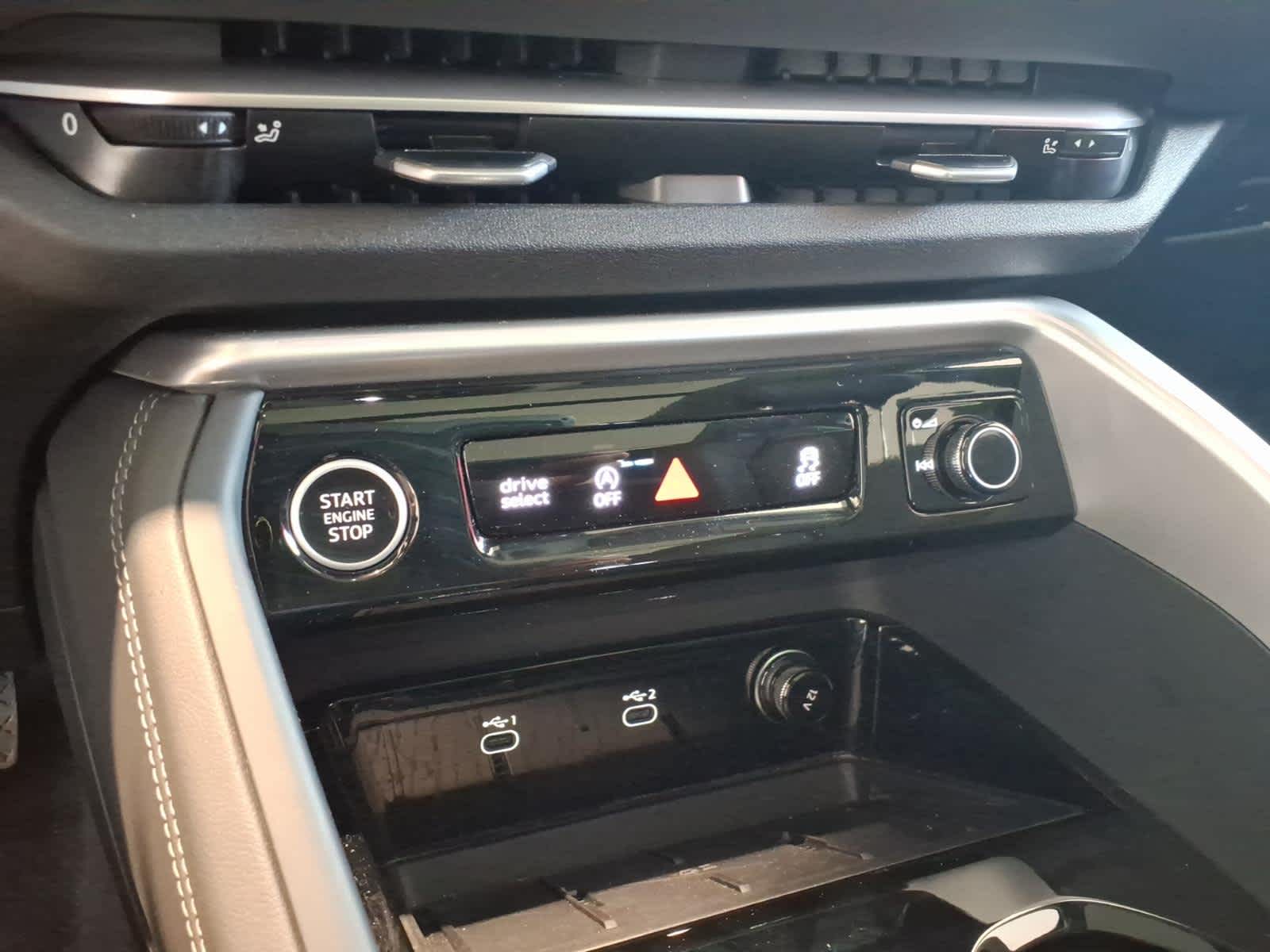2025 Audi Q5 Premium 2.0 TFSI quattro