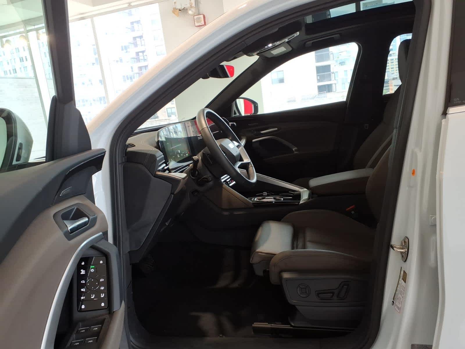 2025 Audi Q5 Premium Plus 2.0 TFSI quattro