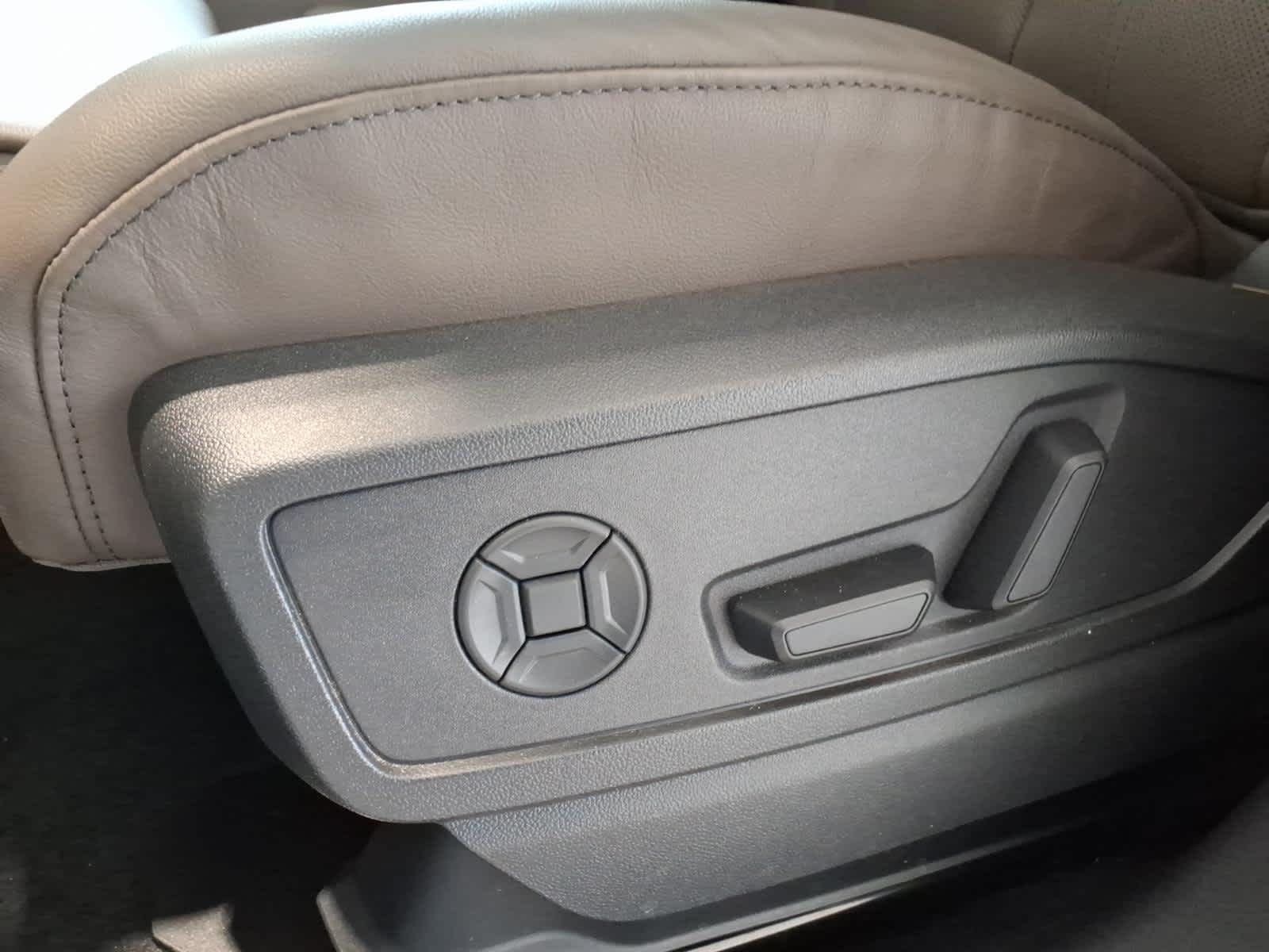 2025 Audi Q5 Premium Plus 2.0 TFSI quattro