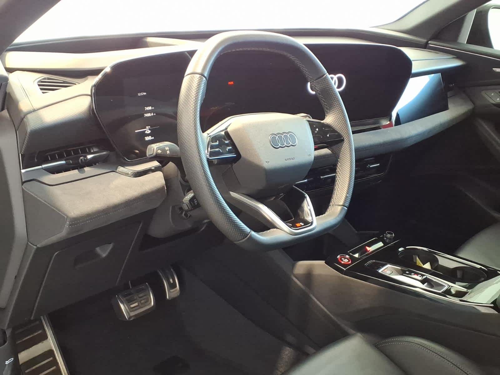 2025 Audi SQ6 e-tron Prestige quattro