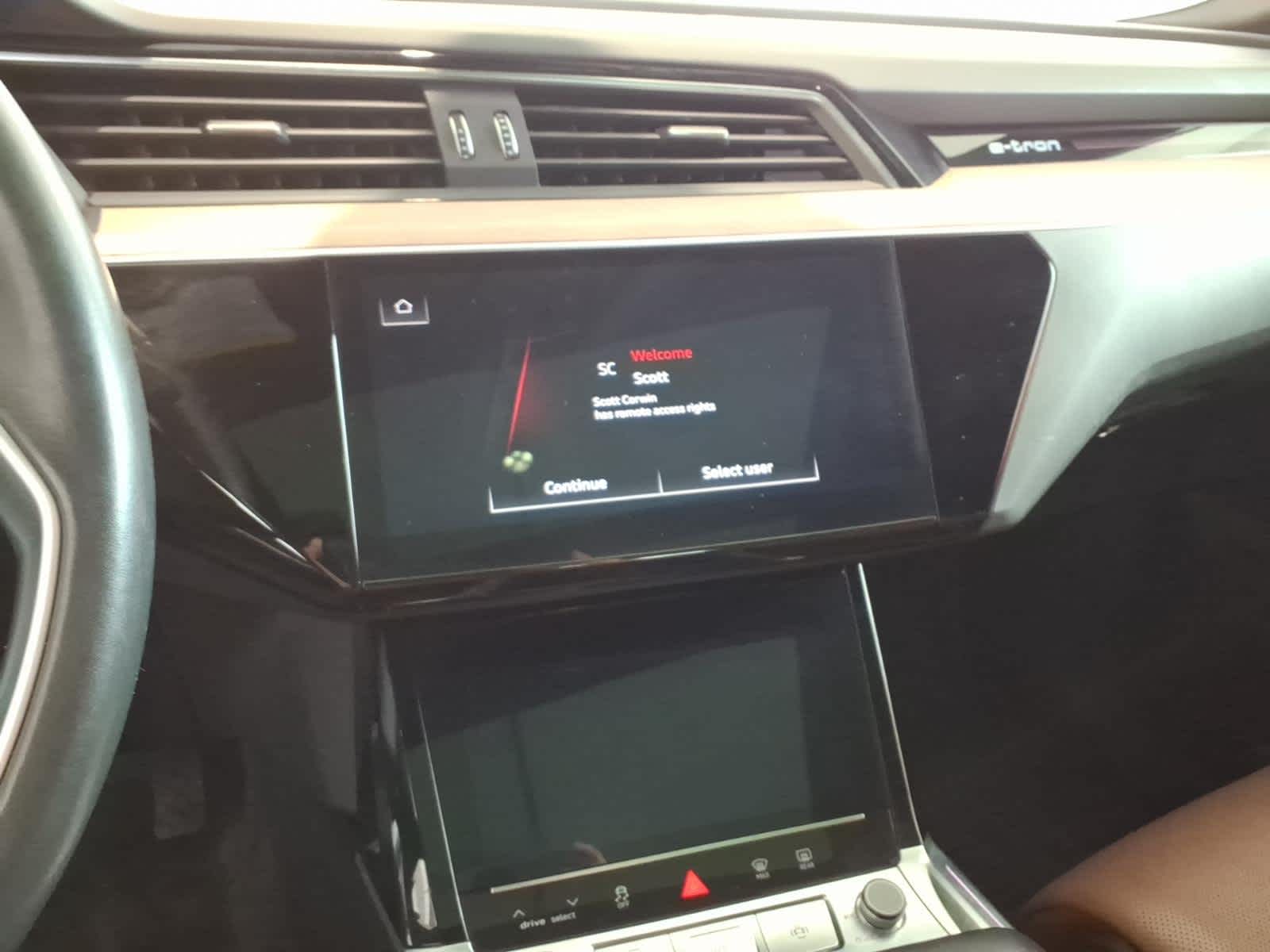 2024 Audi Q8 e-tron Prestige quattro