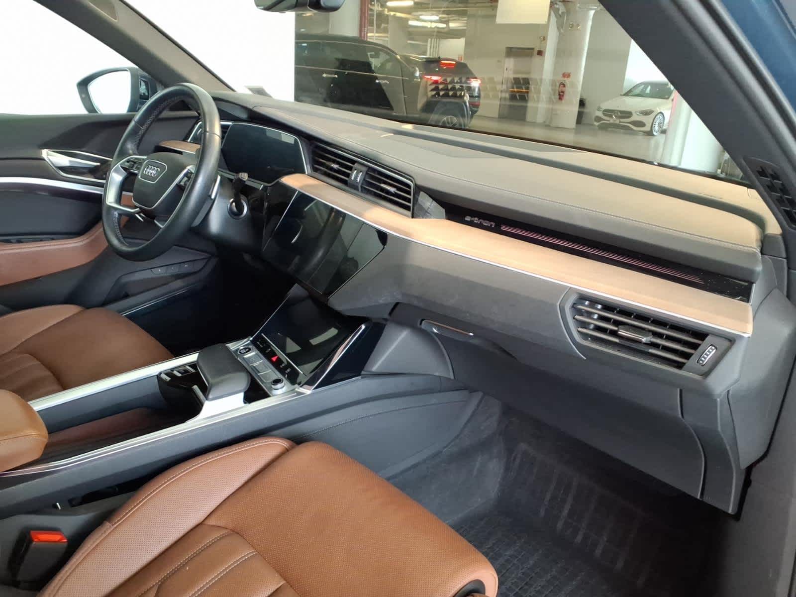 2024 Audi Q8 e-tron Prestige quattro