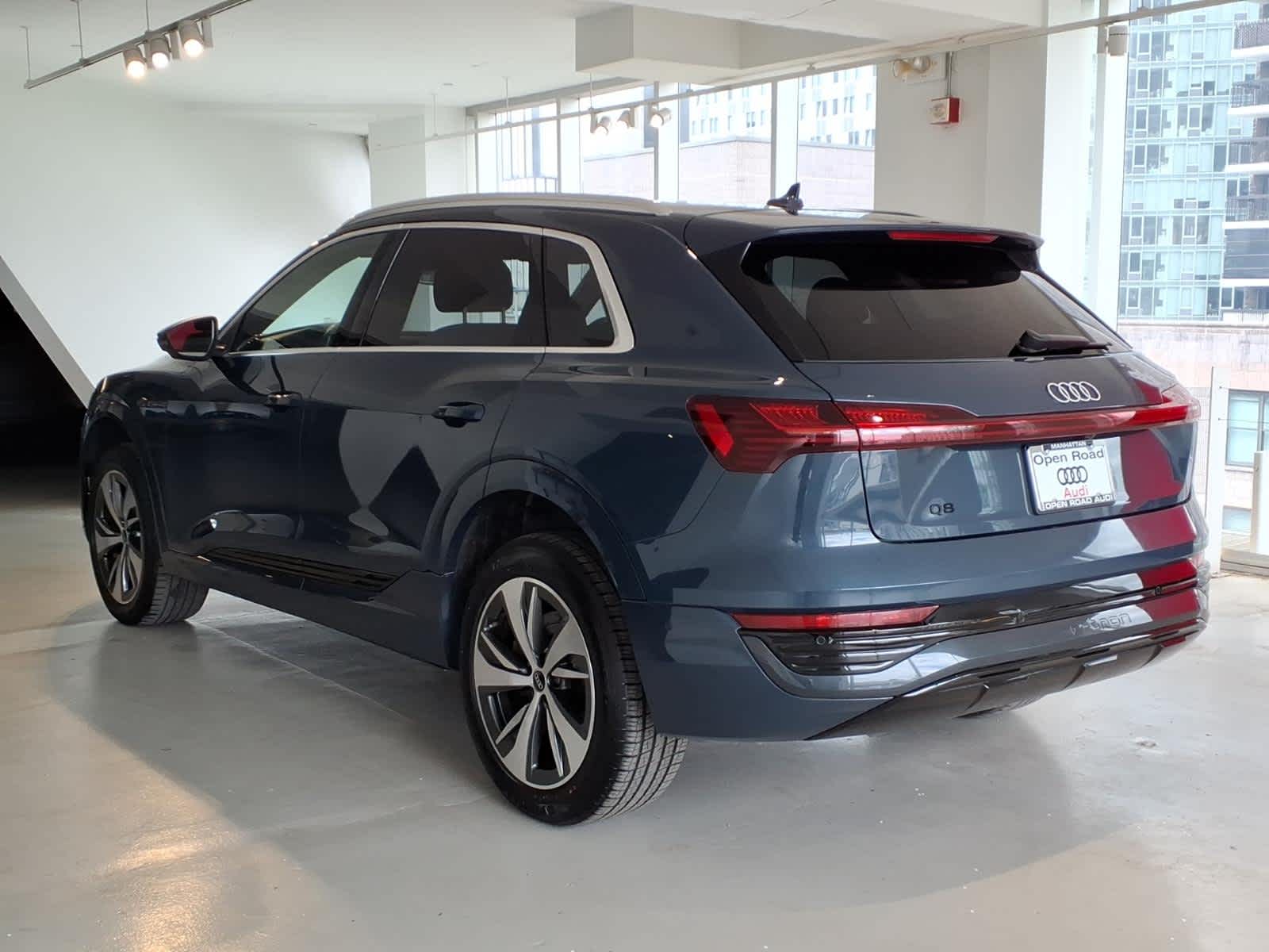 2024 Audi Q8 e-tron Prestige quattro