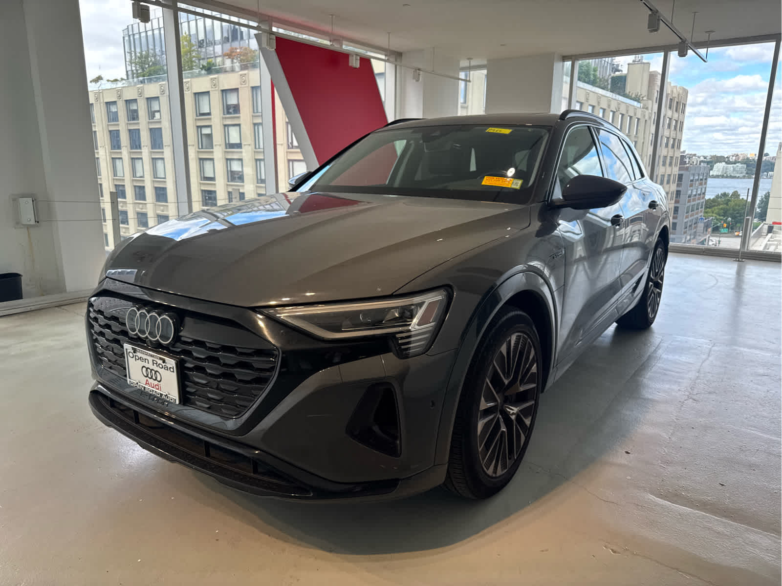 2024 Audi Q8 e-tron Prestige quattro