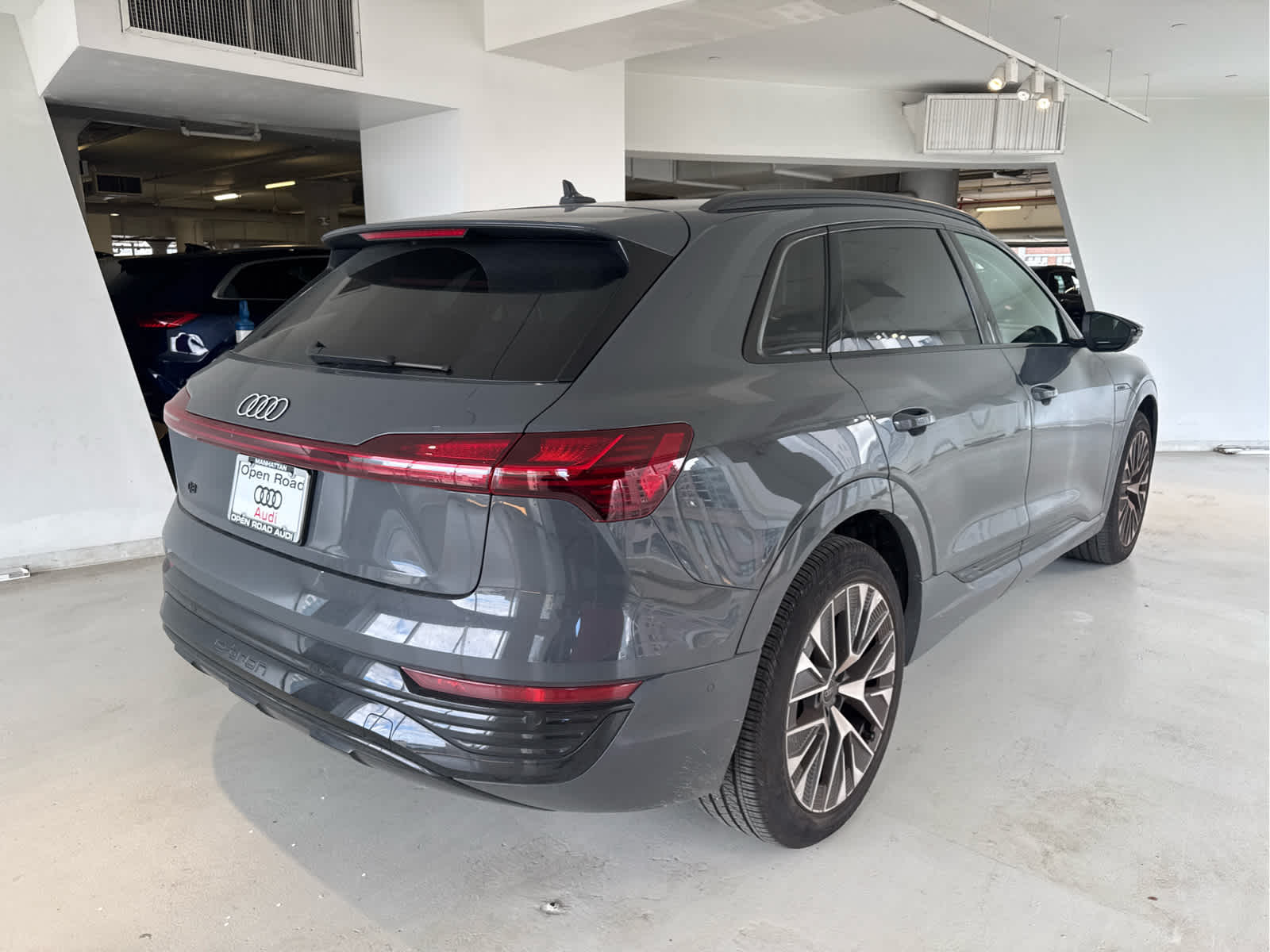 2024 Audi Q8 e-tron Prestige quattro