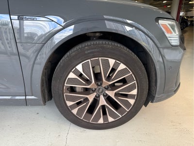 2024 Audi Q8 e-tron Prestige quattro