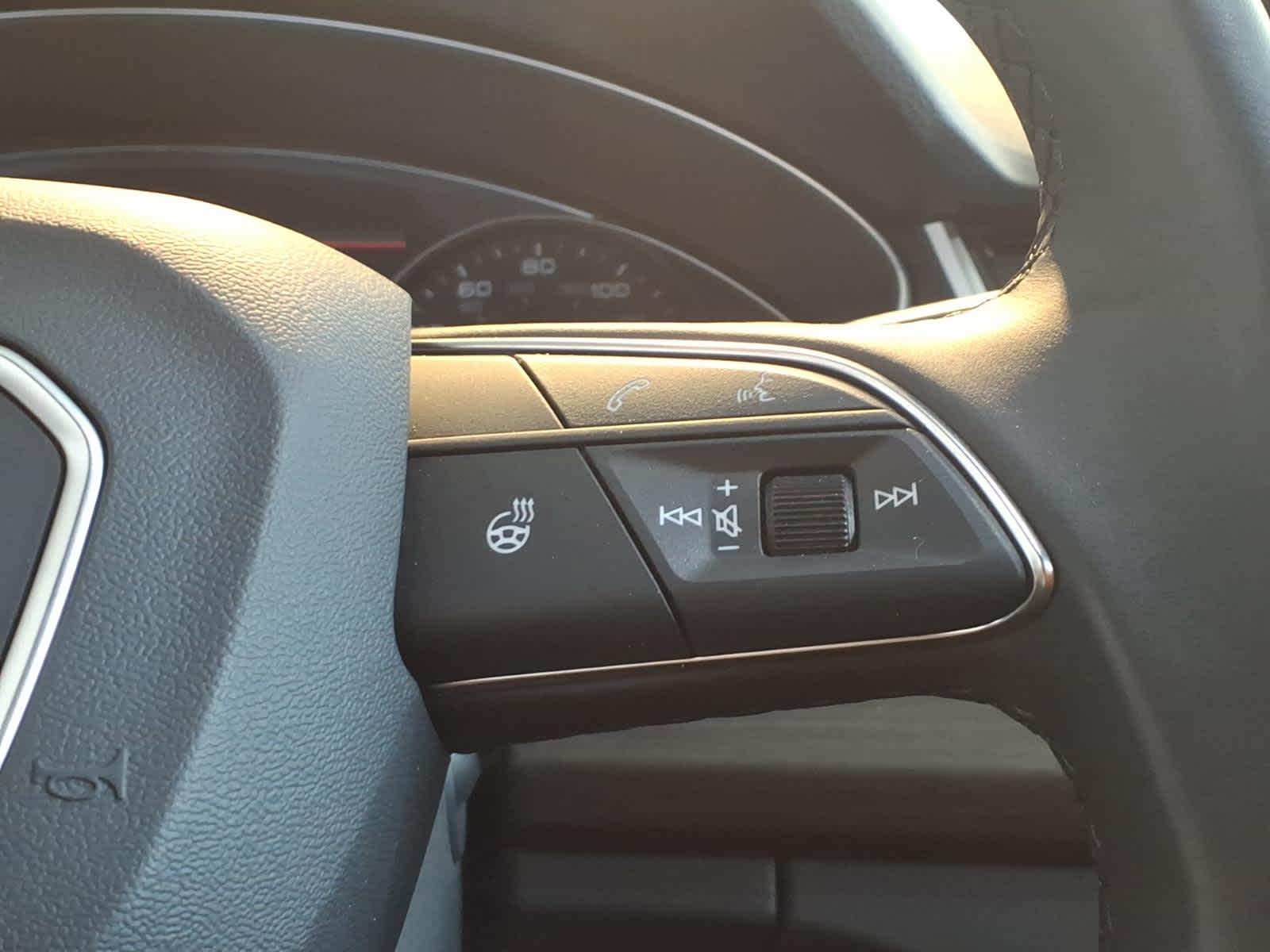 2024 Audi Q5 Premium 40 TFSI quattro