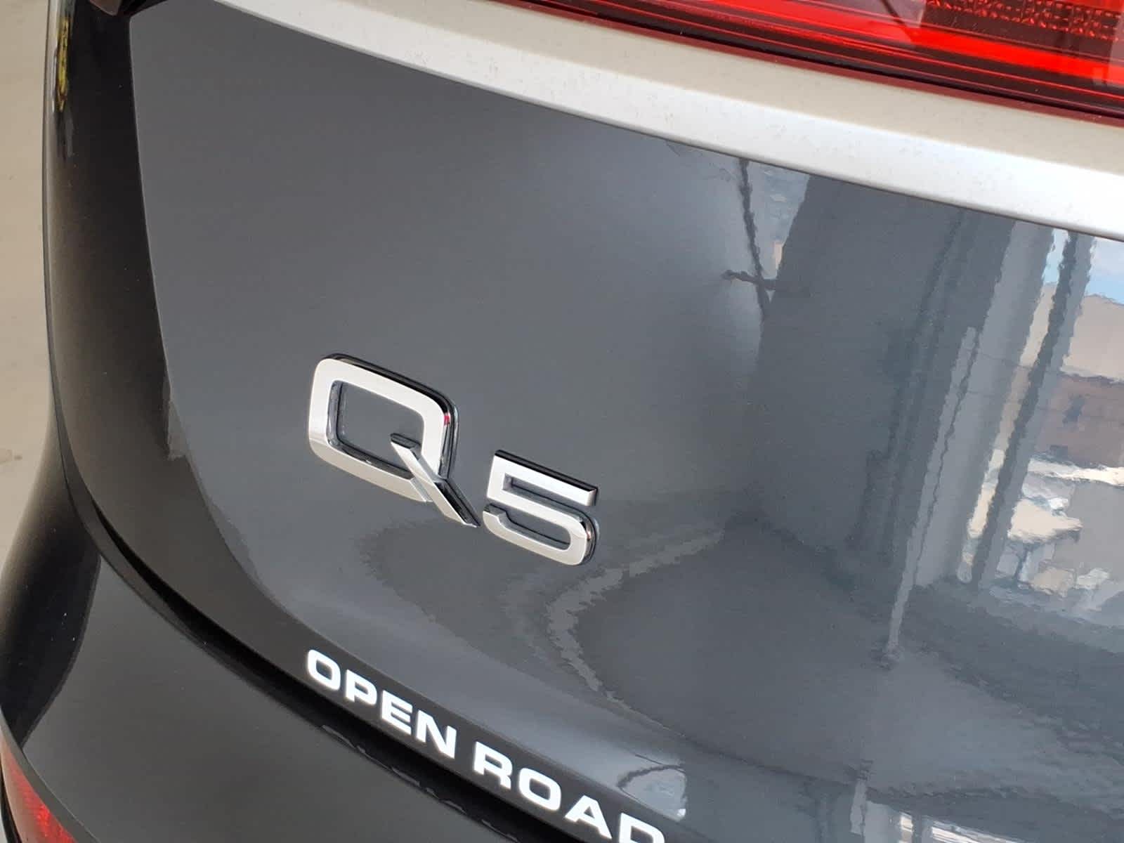 2024 Audi Q5 Premium 40 TFSI quattro