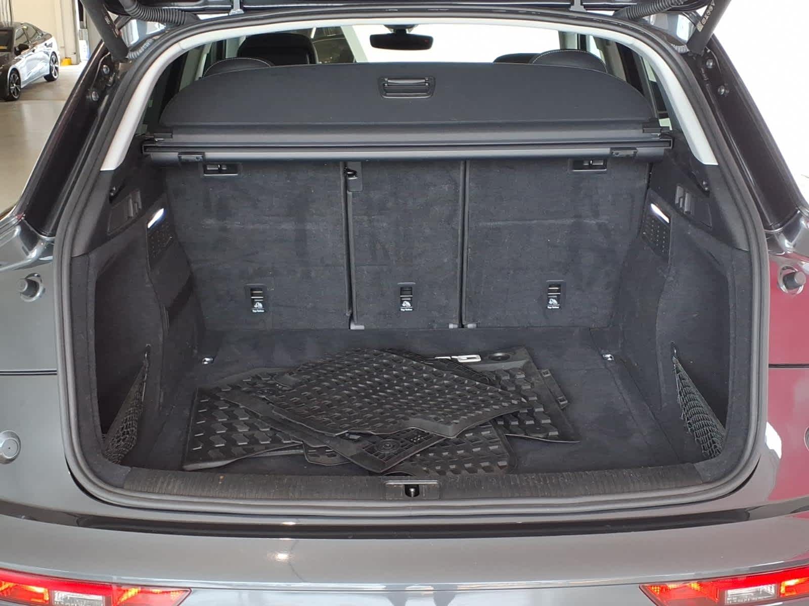 2023 Audi Q5 Premium 40 TFSI quattro