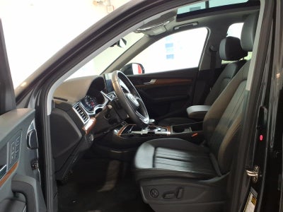 2023 Audi Q5 Premium 40 TFSI quattro