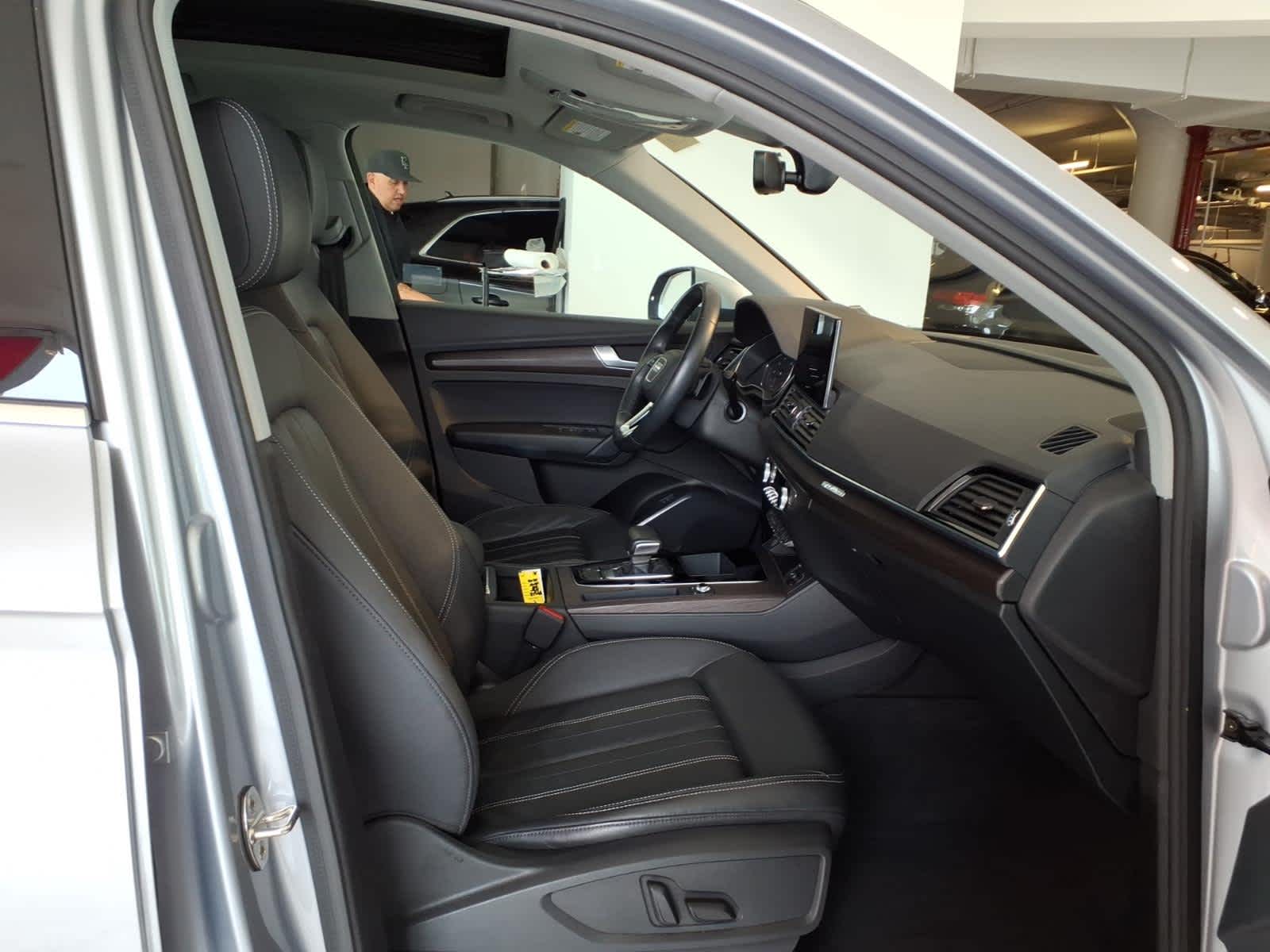 2022 Audi Q5 Premium 40 TFSI quattro