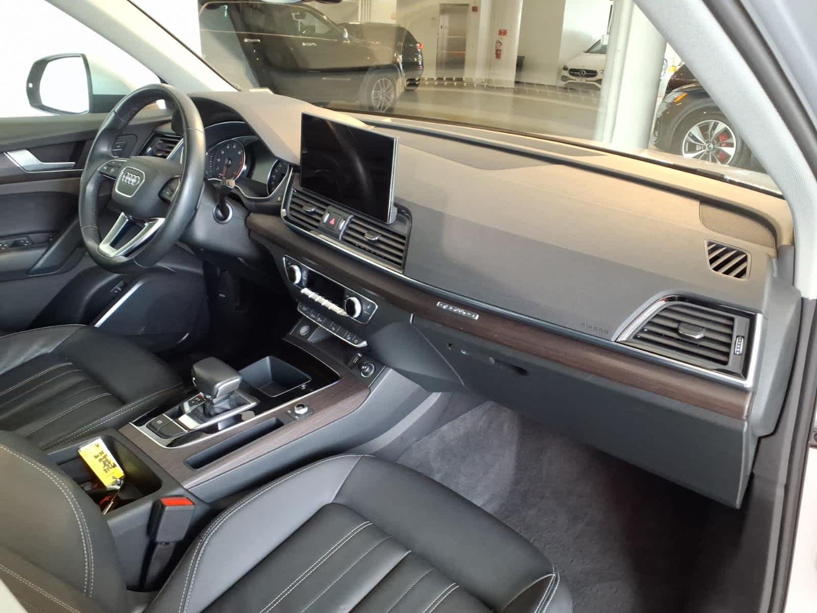 2022 Audi Q5 Premium 40 TFSI quattro