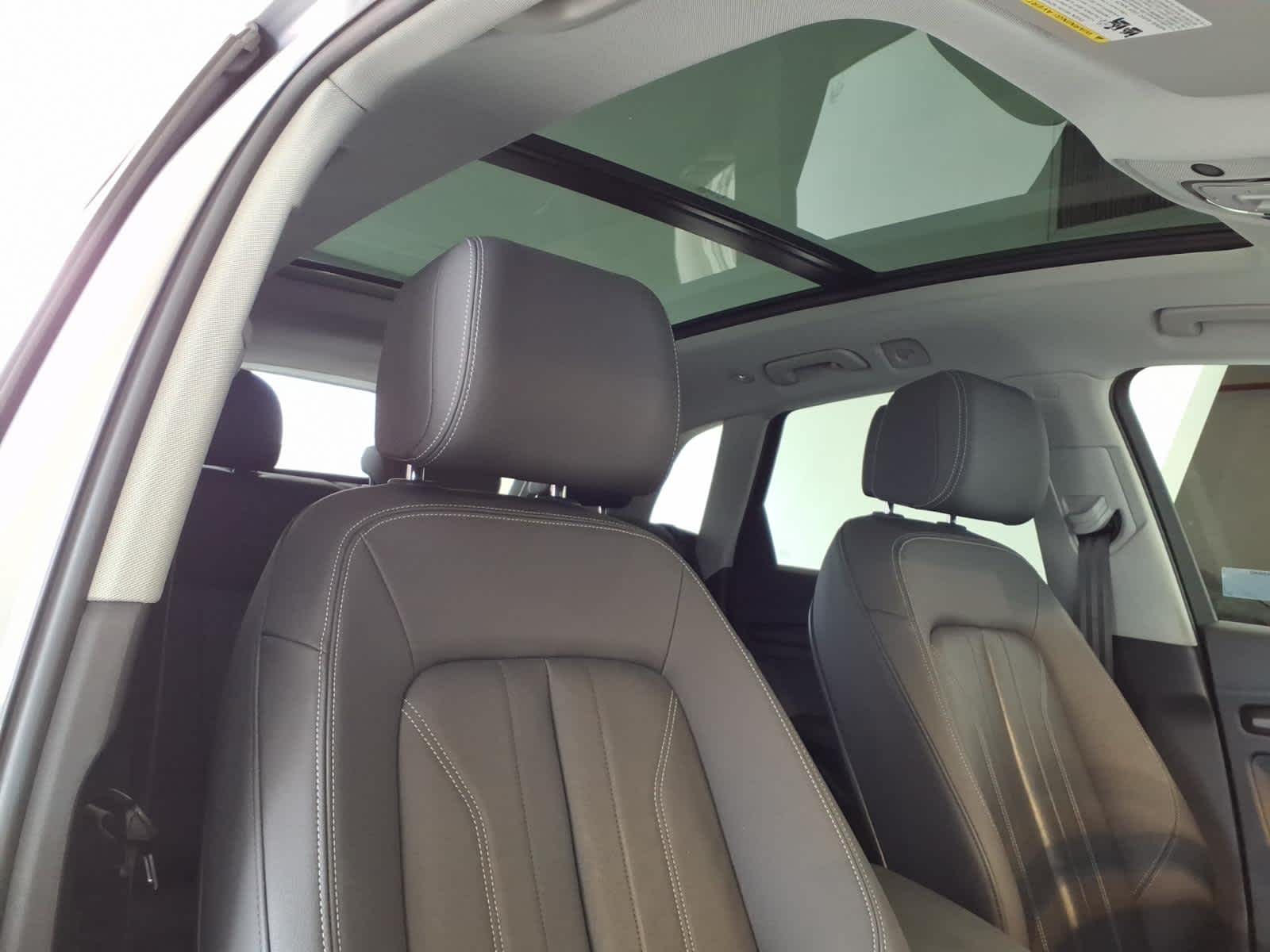 2022 Audi Q5 Premium 40 TFSI quattro