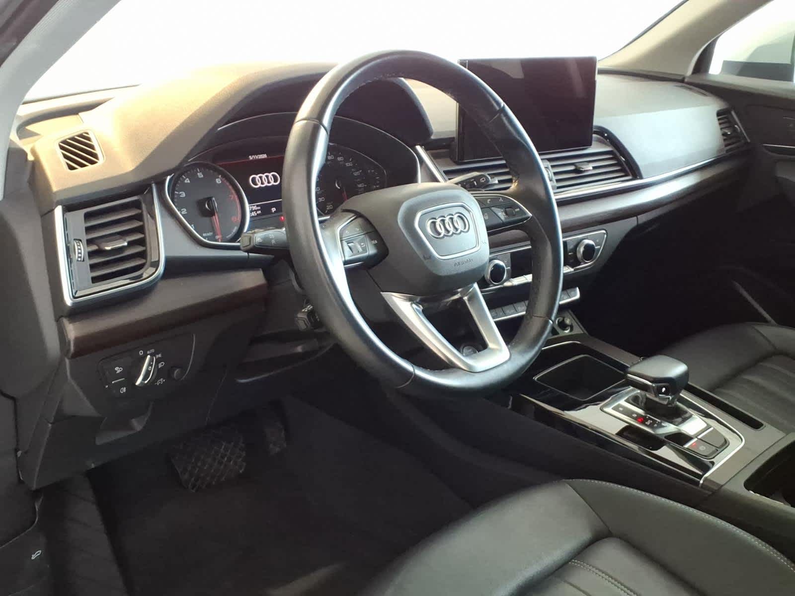 2022 Audi Q5 Premium 40 TFSI quattro