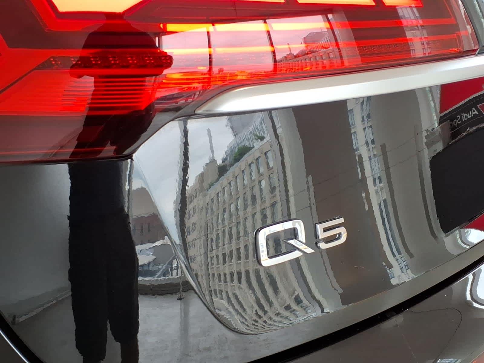 2023 Audi Q5 Premium 40 TFSI quattro