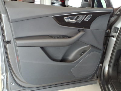 2023 Audi Q7 Premium 45 TFSI quattro