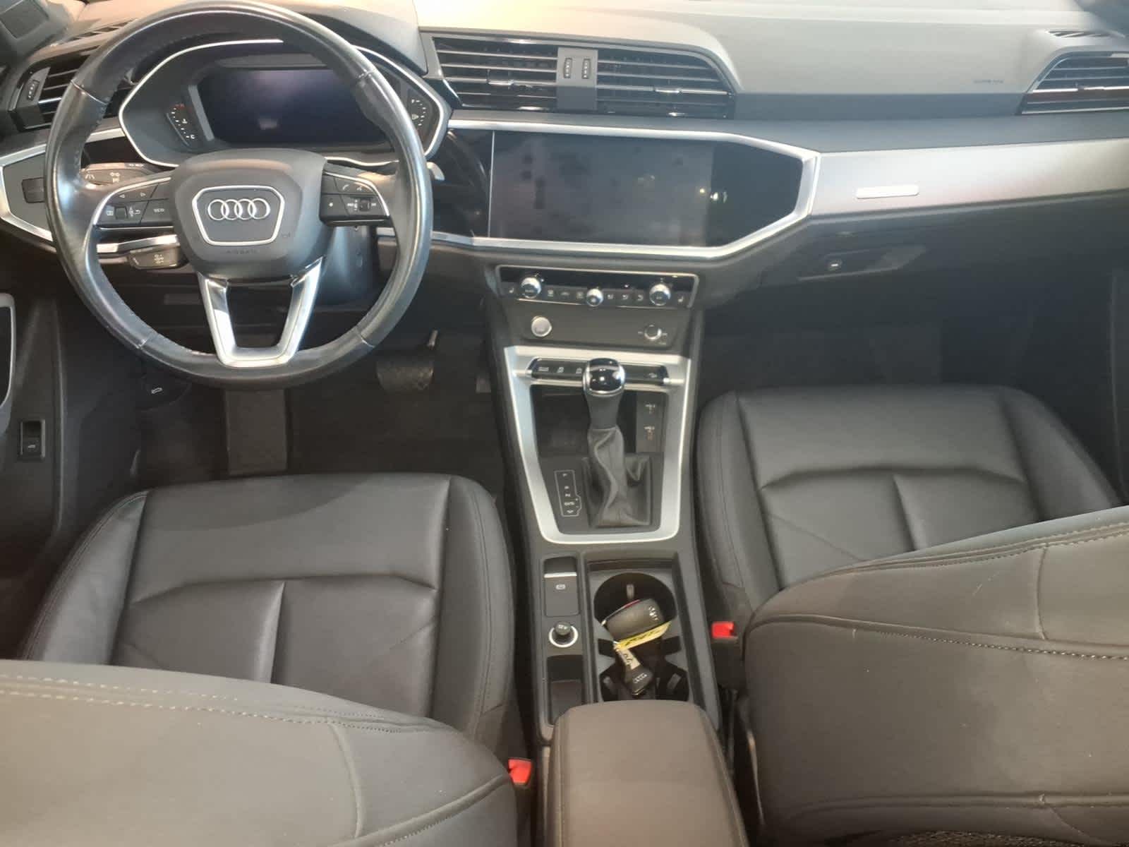 2020 Audi Q3 Premium 45 TFSI quattro