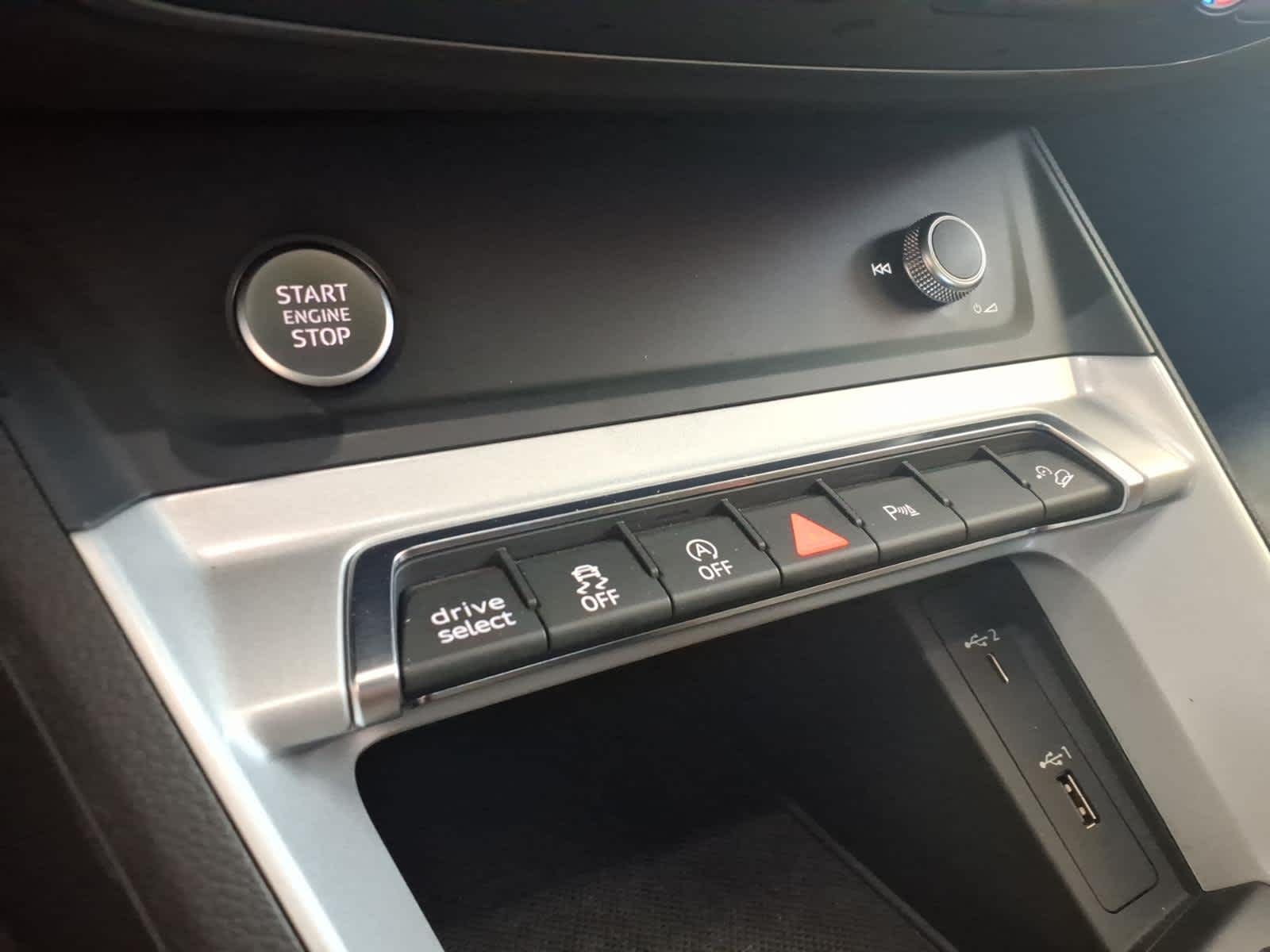 2020 Audi Q3 Premium 45 TFSI quattro