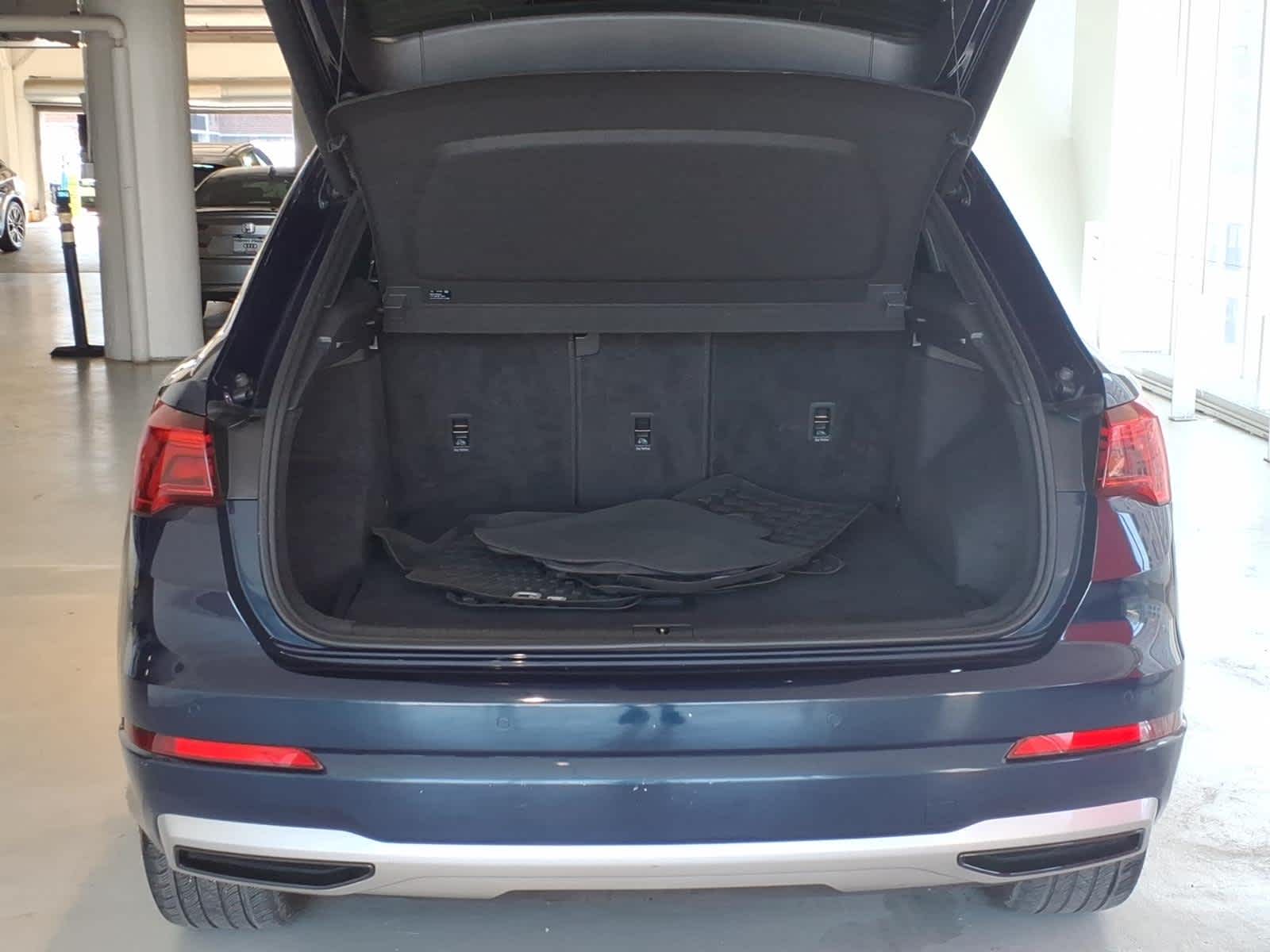 2020 Audi Q3 Premium 45 TFSI quattro