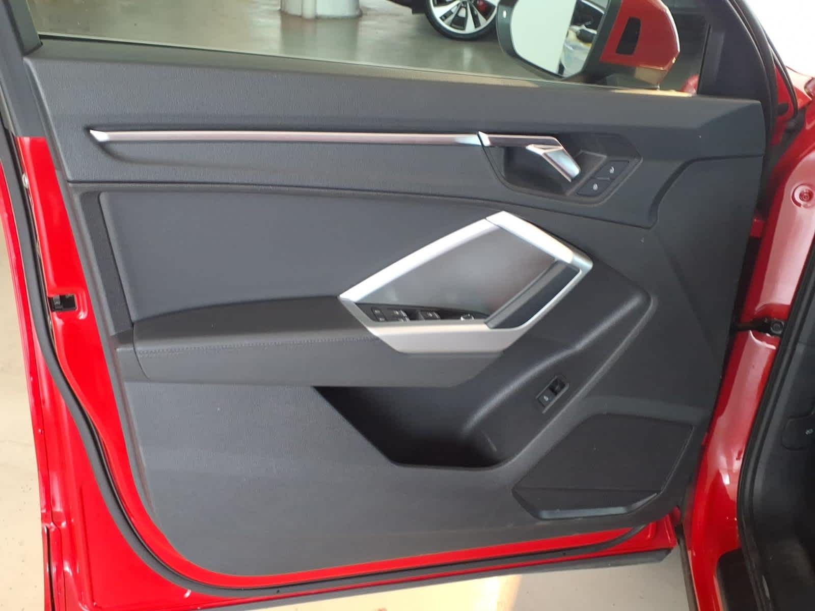 2020 Audi Q3 Premium 45 TFSI quattro