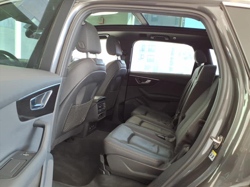 2021 Audi Q7 Premium 45 TFSI quattro