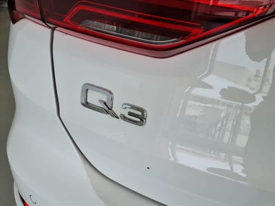 2022 Audi Q3 Premium 40 TFSI quattro