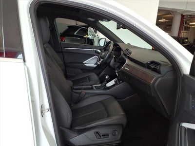 2022 Audi Q3 Premium 40 TFSI quattro